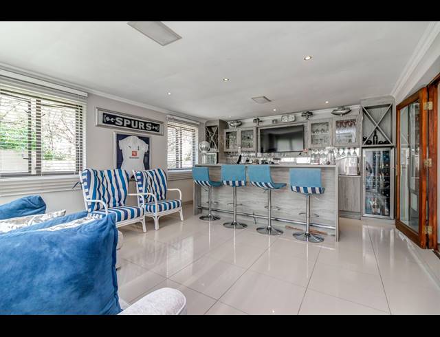 5 BEDROOM HOUSE FOR SALE IN DAINFERN VALLEY ESTATE